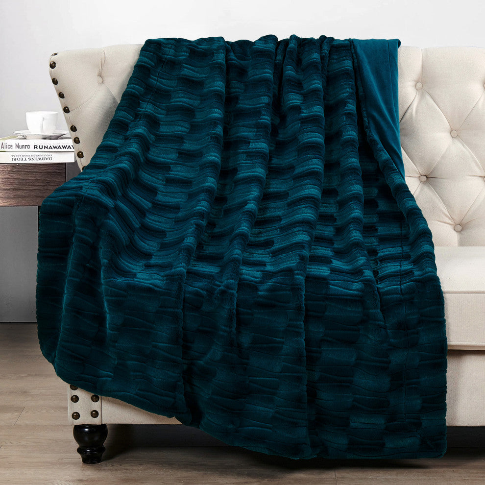 Leaf Pattern Faux Fur Throw, Teal, 50''x60''