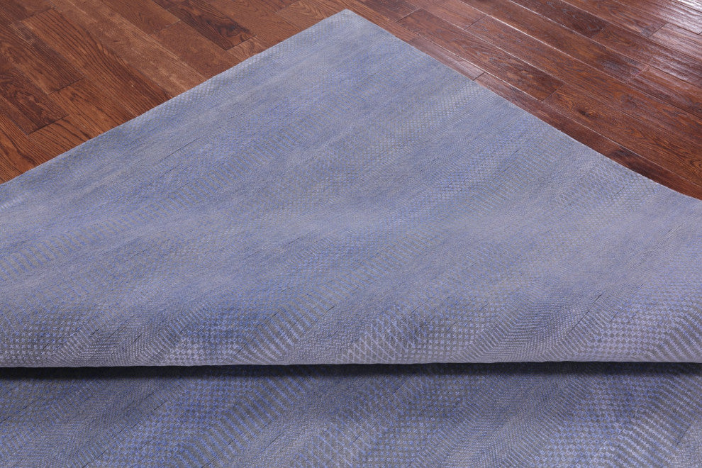 7' 11" X 10' 0" Savannah Grass Wool and Silk Hand-Knotted Rug Q11426