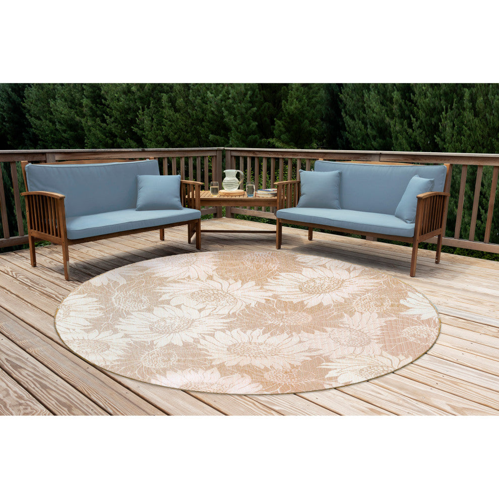Carmel Sunflower Field Indoor/Outdoor Rug, Sand, 7'10" Round