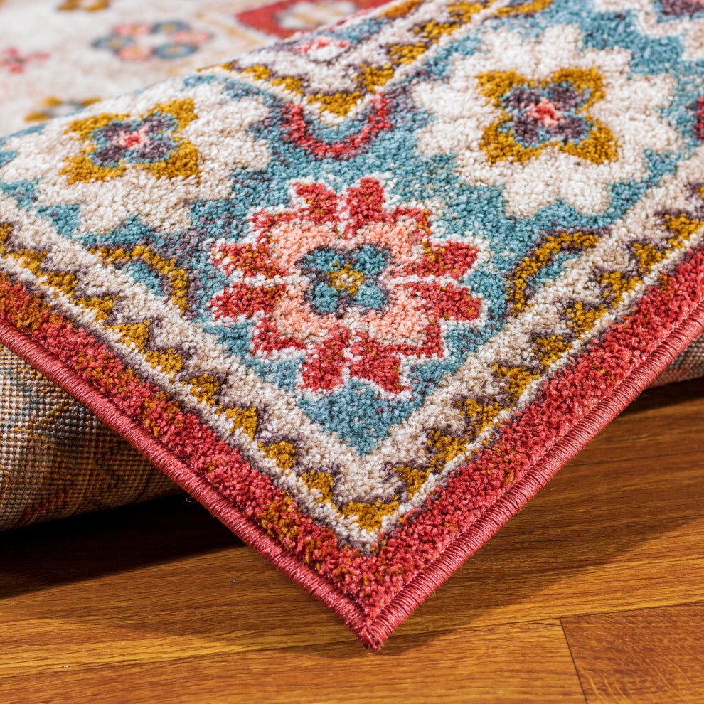 Jolly Traditional Heriz Rug - Terracotta - 7' 10" X 9' 10"