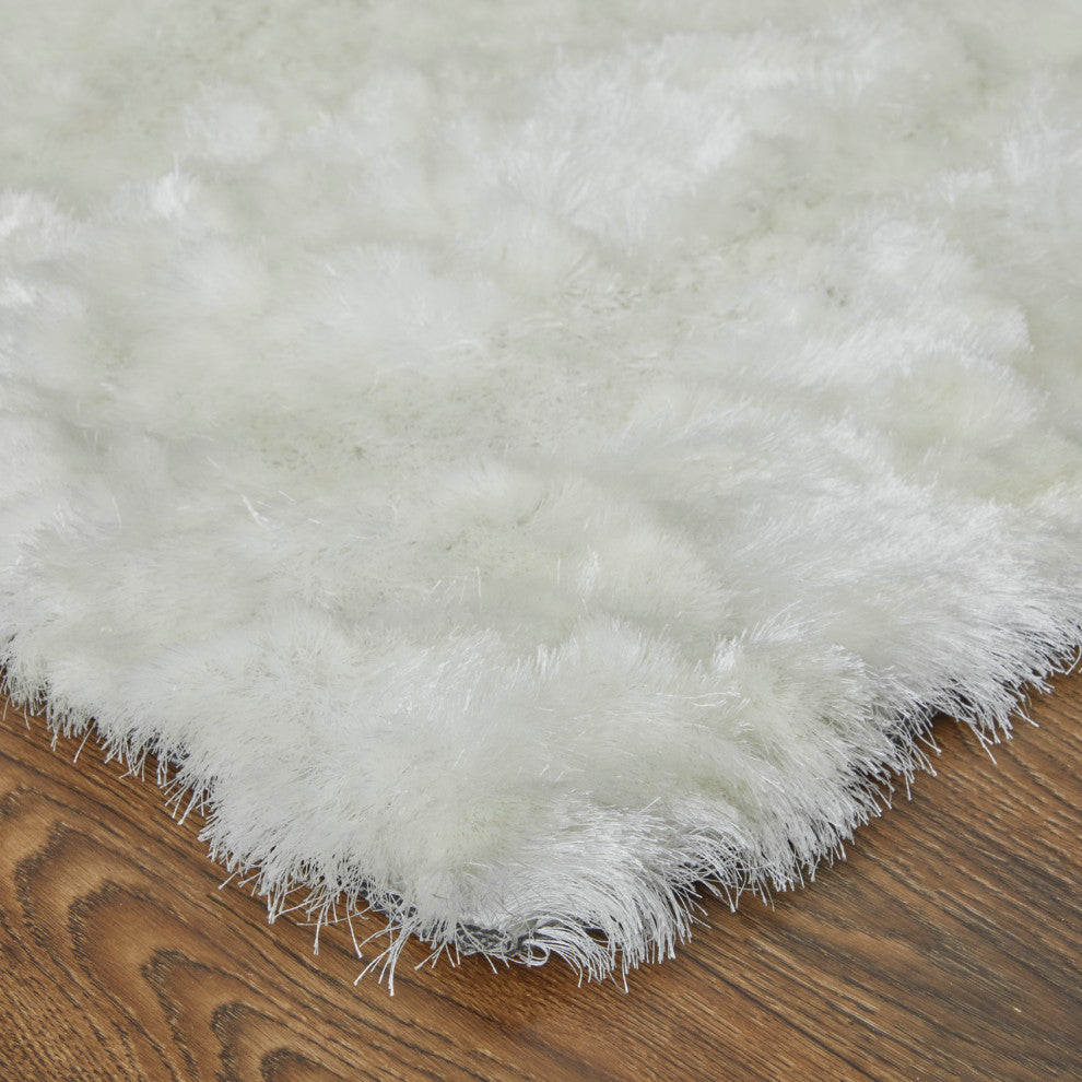 Weave & Wander Armada Plush Shag Rug, White, 4'9"x7'6"