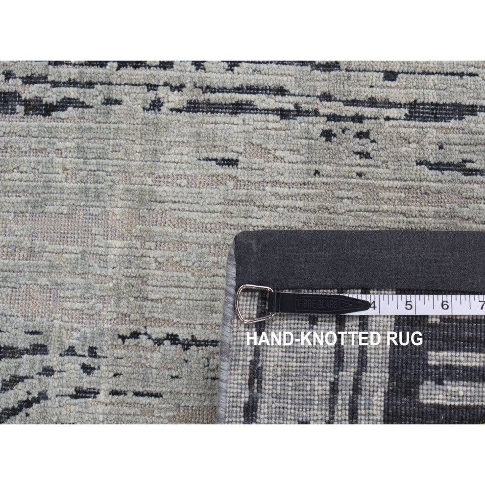Cloud Gray The Cane Design Silk With Wool Hand Knotted Runner Rug, 2'7"x8'