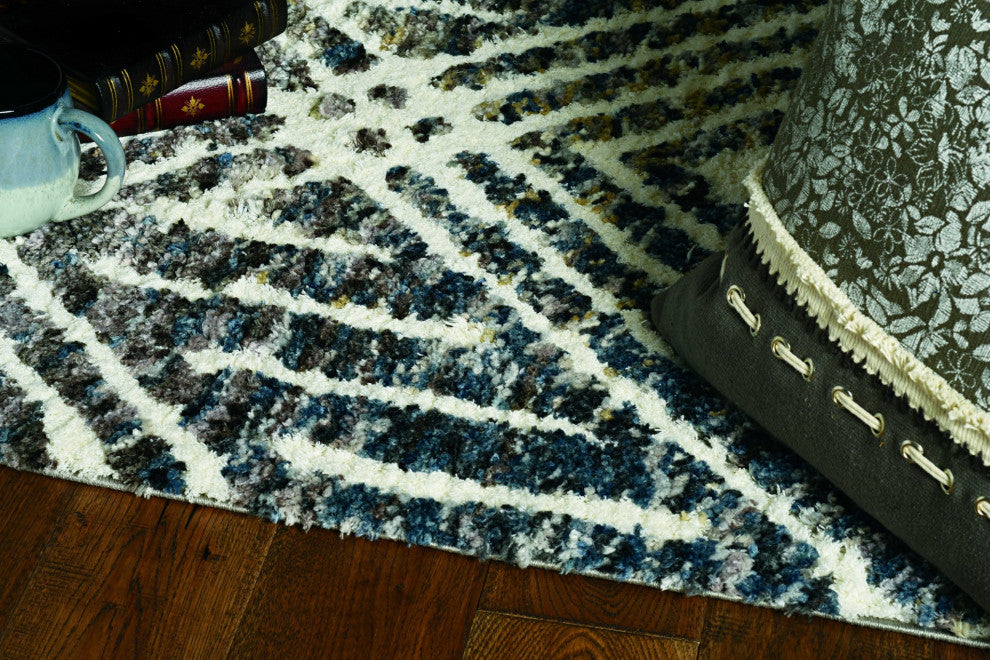 HomeRoots 5'x8' Grey Ivory Machine Woven Space Dyed Geometric Indoor Area Rug
