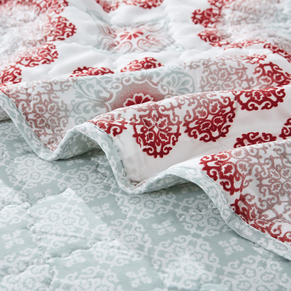 Delia Quilted 7 Piece Bed Spread Set, Queen