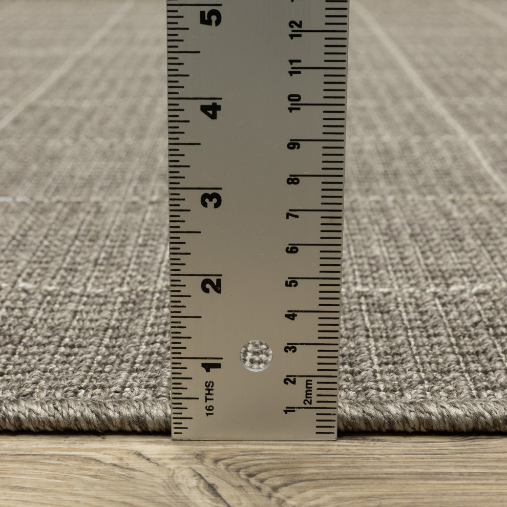 Cannes Gridwork Grey/ Light Grey Indoor-Outdoor Area Rug 9'10" x 12'10"