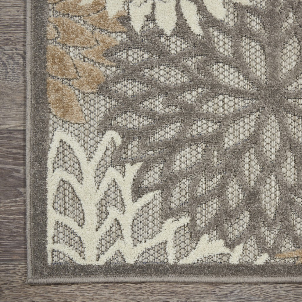 7' X 10' Gray And Ivory Floral Indoor Outdoor Area Rug