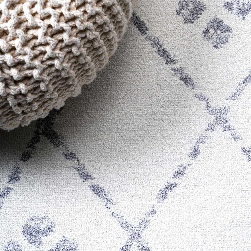 Izil Moroccan Geometric Diamond Ivory/Light Gray 2 ft. x 10 ft. Runner Rug