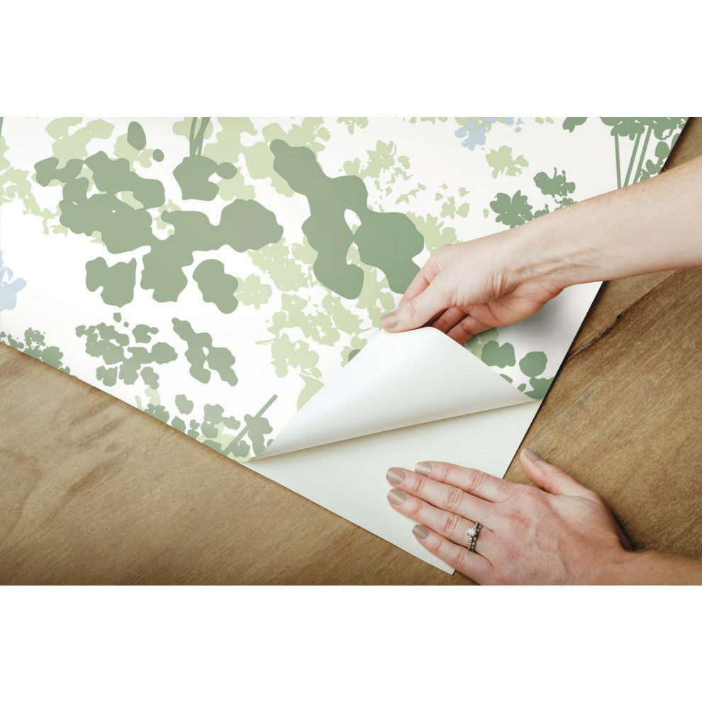 Green & White Queen Anne's Lace Peel & Stick Wallpaper