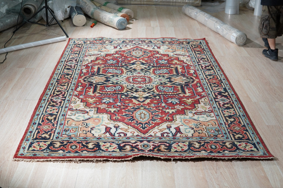 Hand Knotted Wool Red/Navy Traditional Classic Heriz Serapi Rug, 6'x9'