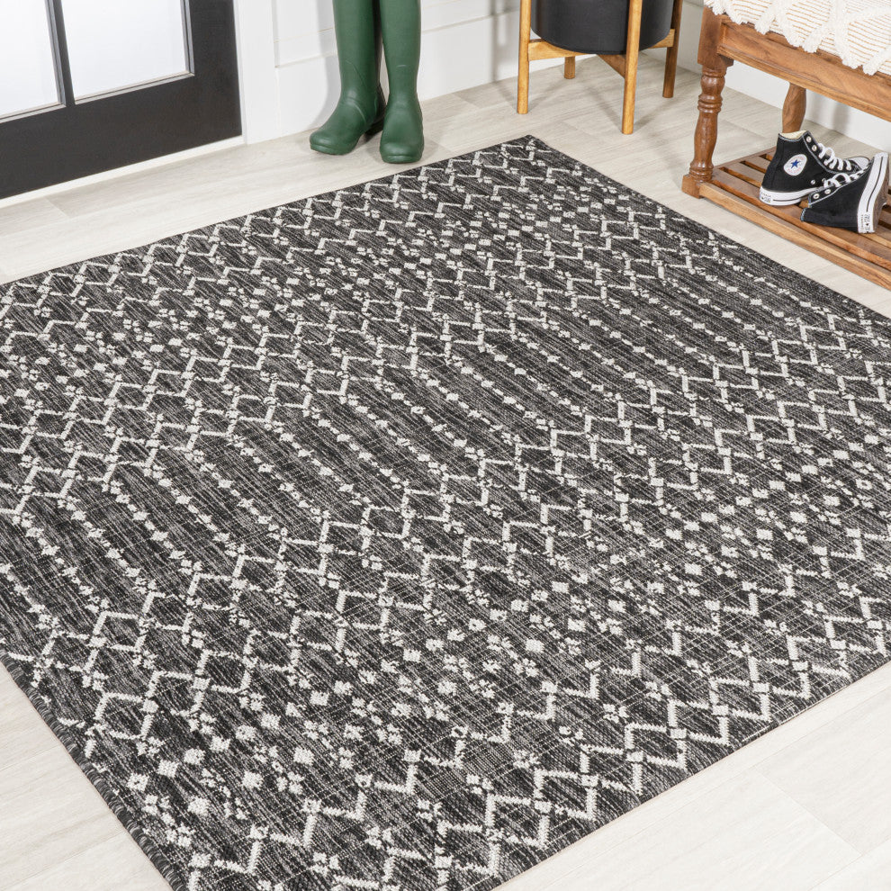 Ourika Moroccan Geometric Indoor/Outdoor Rug, Black/Gray, 5' Square