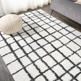 Arenal Geometric Grid Shag, White/Black, 5'x8'