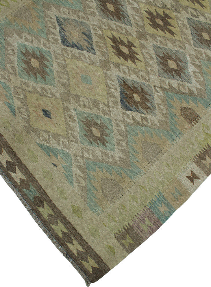 Winchester Kilim Maha Ivory Rug, 5'4x7'11