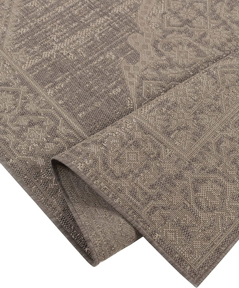 Outdoor Persian Accent Rug - Bacteria Resistant Rug, Dove, 5'3"x7'6"