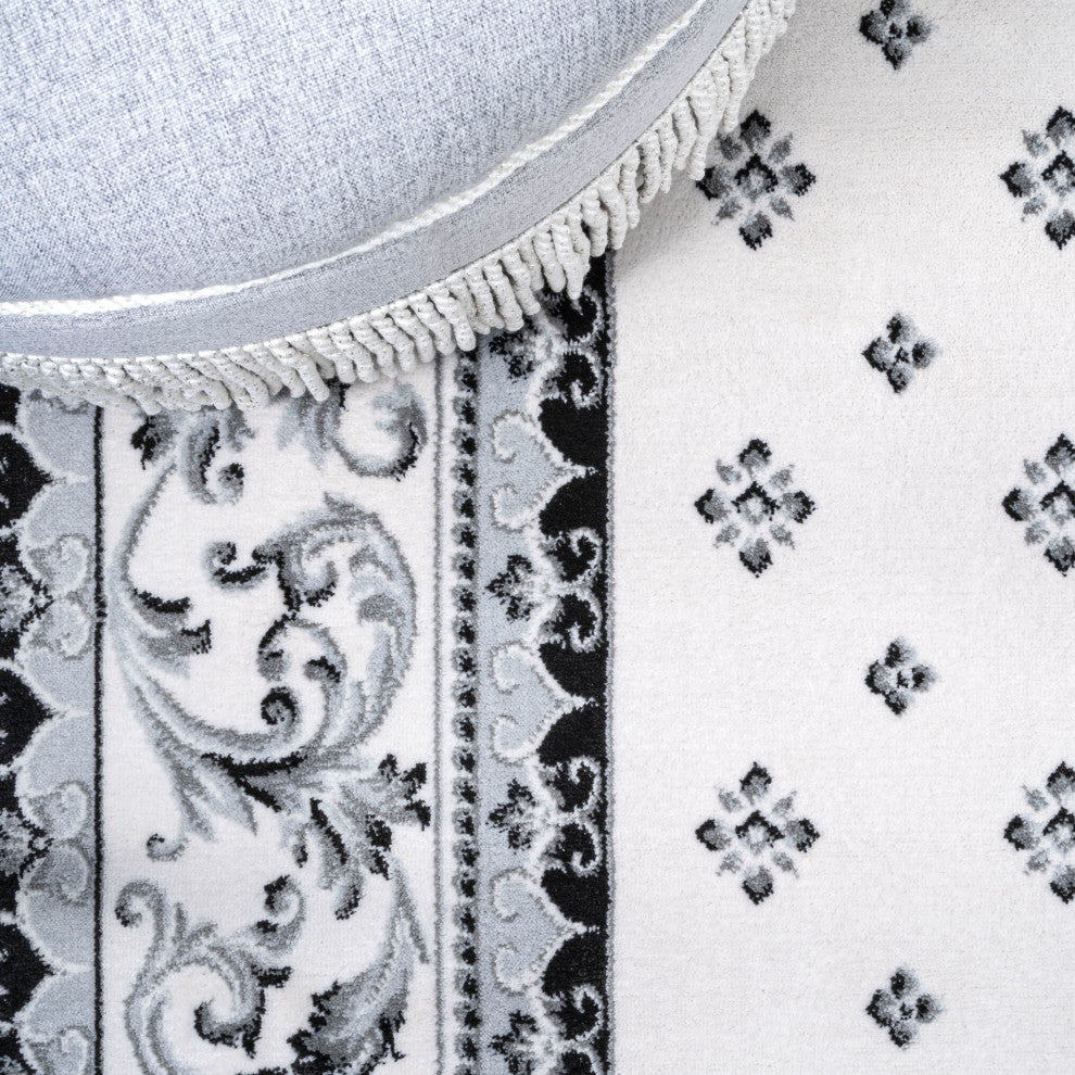 Acanthus French Border, Cream and Light Gray, 3x5