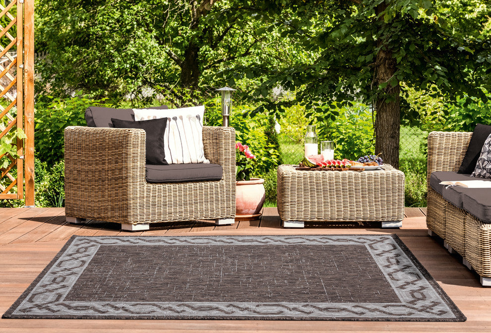 United Weavers Augusta Whitehaven Brown Oversize Rug 7'10x10'6