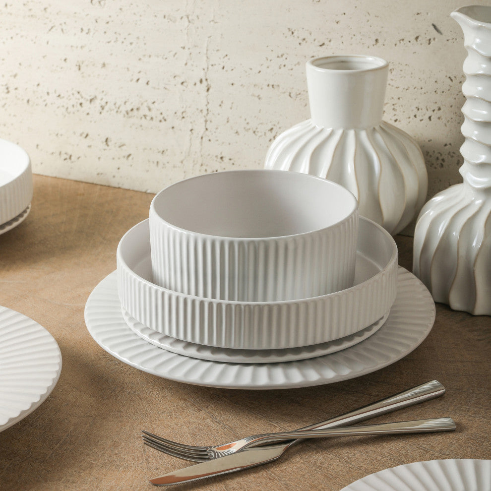 Christian Siriano Lusso Stoneware 32 Piece Dinnerware Set, White