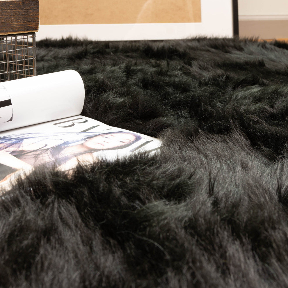 Plush and Soft Faux Sheepskin Fur Shag Area Rug, Black, 6'' X 9''