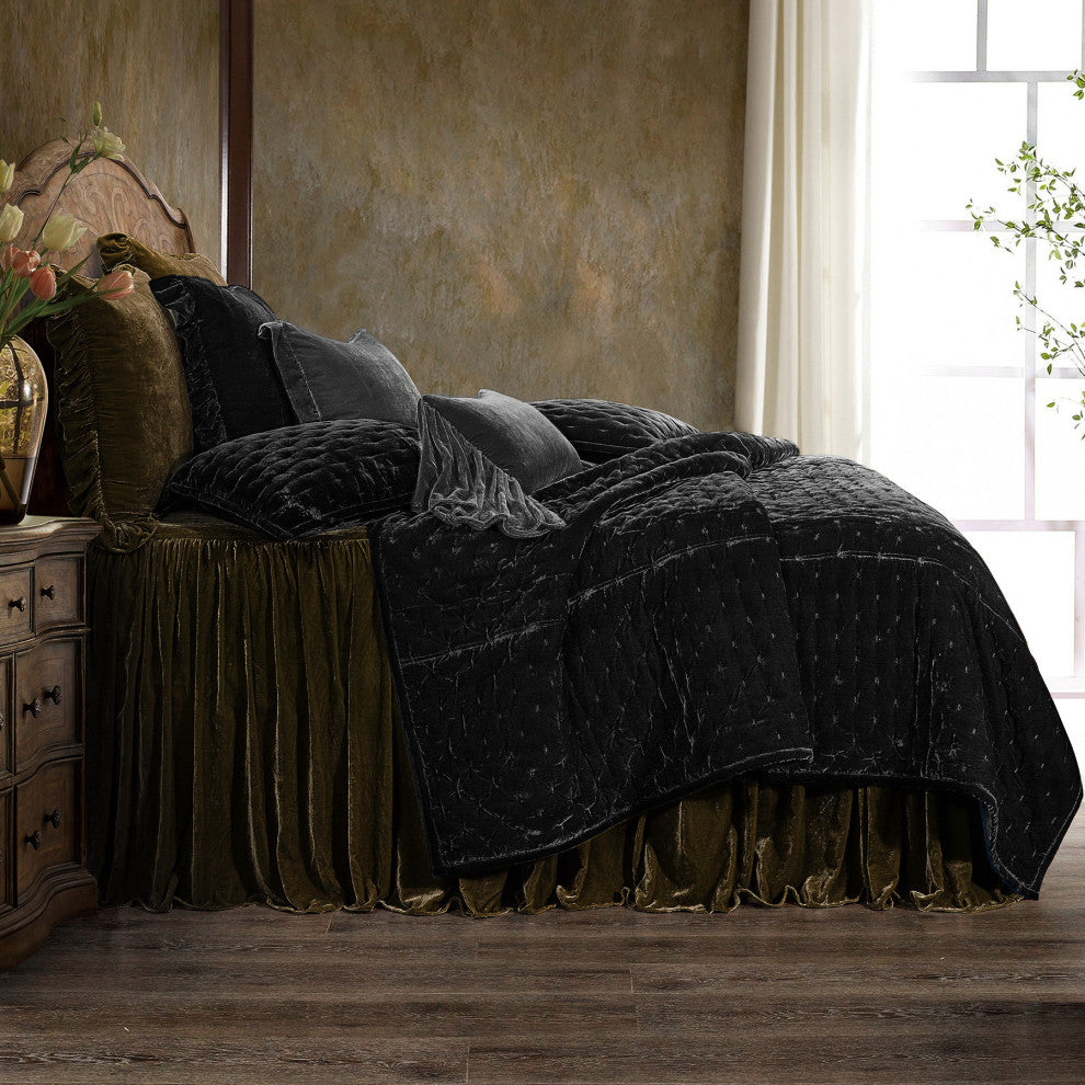 3-Piece HiEnd Accents Stella Faux Silk Velvet Quilt Set, Black, King