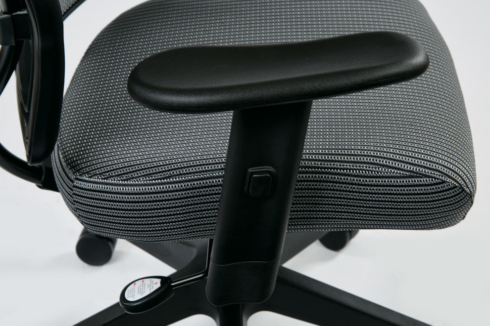 Deluxe Chair With Charcoal VeraFlex Back and VeraFlex Fabric Seat