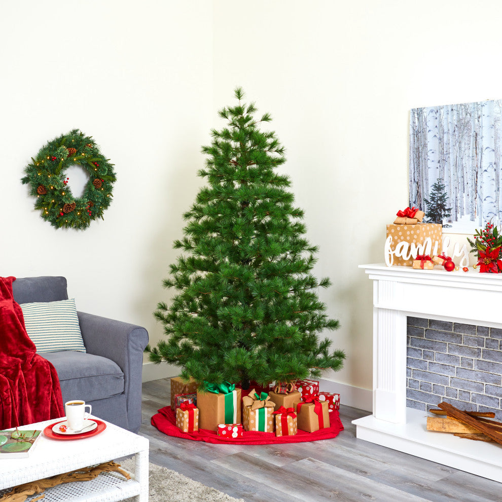 7ï¿½ Yukon Mixed Pine Artificial Christmas Tree with 1104 Bendable Branches