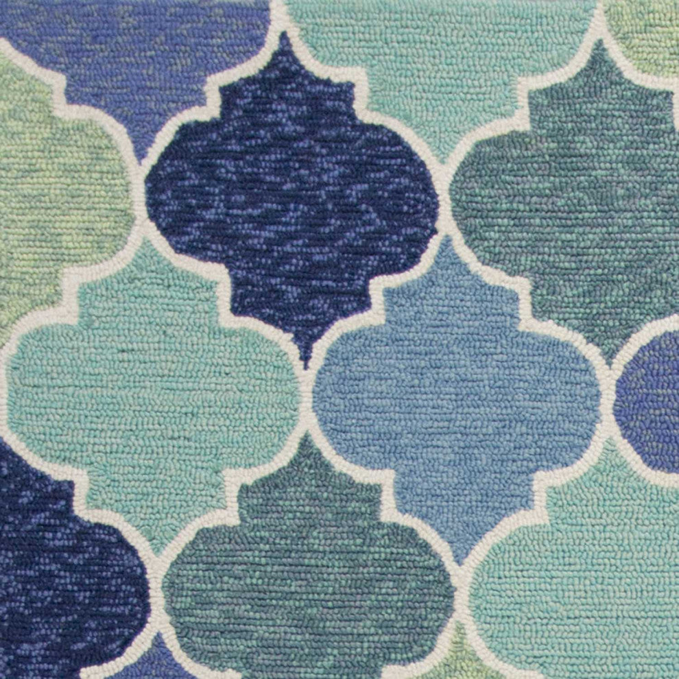 HomeRoots 5'x8' Blue Hand Hooked UV Treated Quatrefoil Indoor Outdoor Area Rug