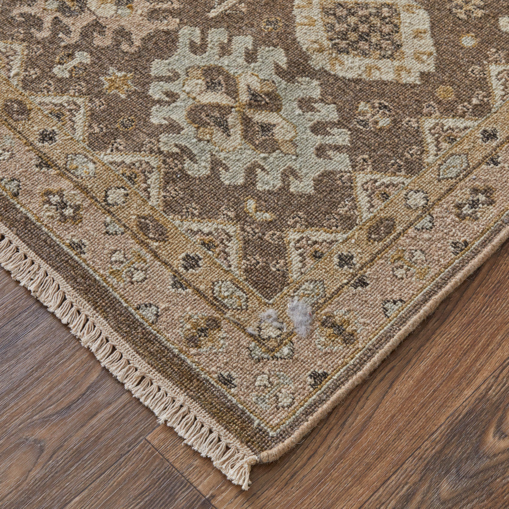 Aleska Traditional Oriental, Brown/Ivory, 2'6"x10' Runner