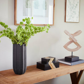 Salvador Container, Small