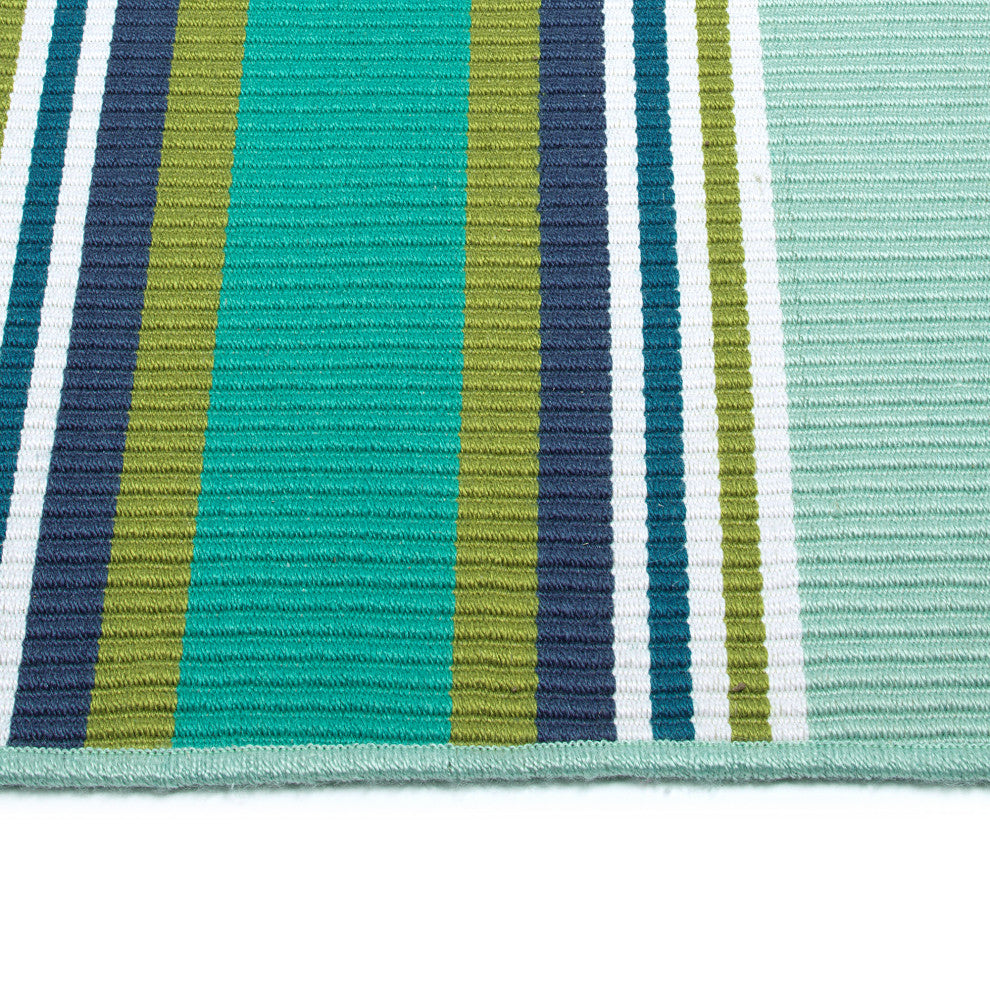 Voavah Seafoam 5' x 7'6" Rectangle Area Rug