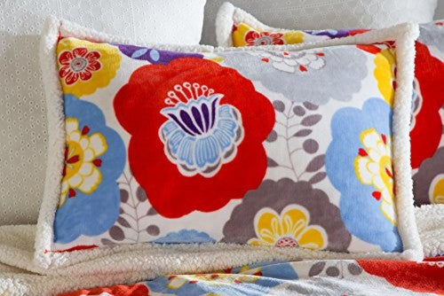 Retro Daydream Ultra Plush Sherpa Bedding Set, (Queen / Full, 4-Piece)