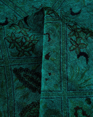 Fine Vibrance, One-of-a-Kind Hand-Knotted Area Rug Green, 6'1"x6'1"