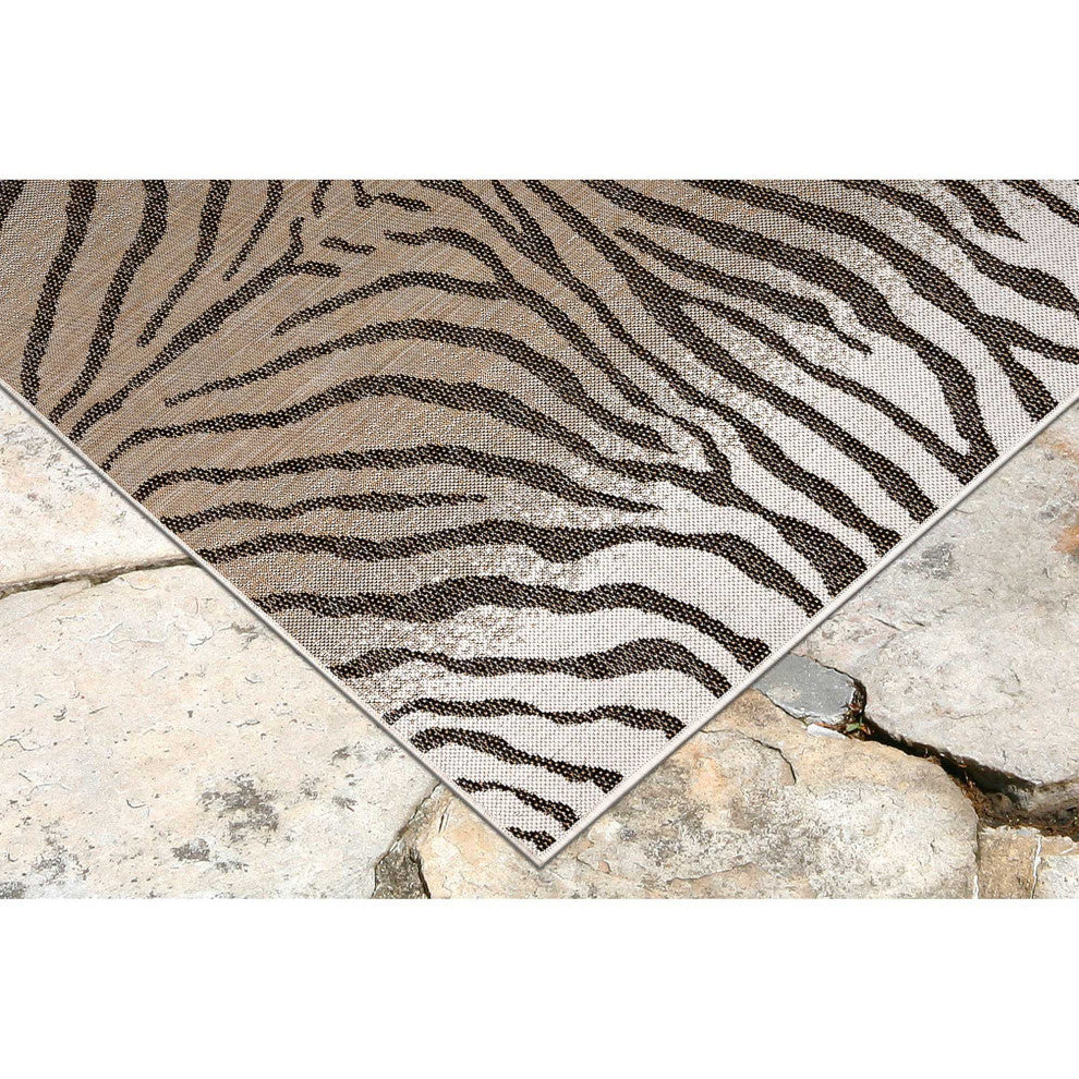 Carmel Zebra Indoor/Outdoor Rug Sand, 1'11"x7'6" Runner