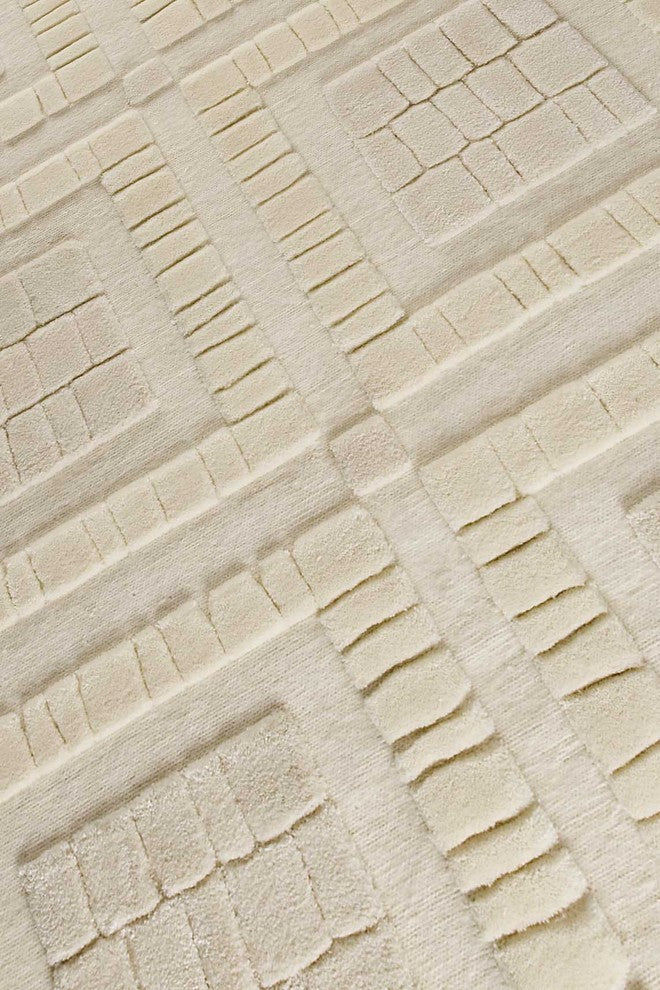 Hand Knotted White New Zealand Wool Area Rug