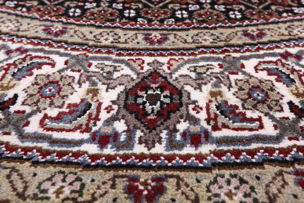 6' Round Wool and Silk Persian Tabriz Handmade Rug Q8915