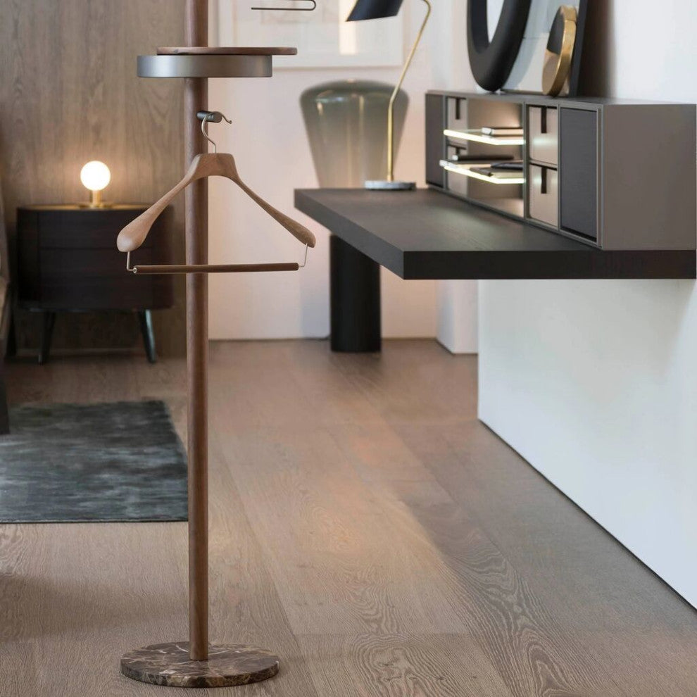 Nomon Galan Men Valet Stand, Walnut Hanger, Natural Wood, Polished/Brass