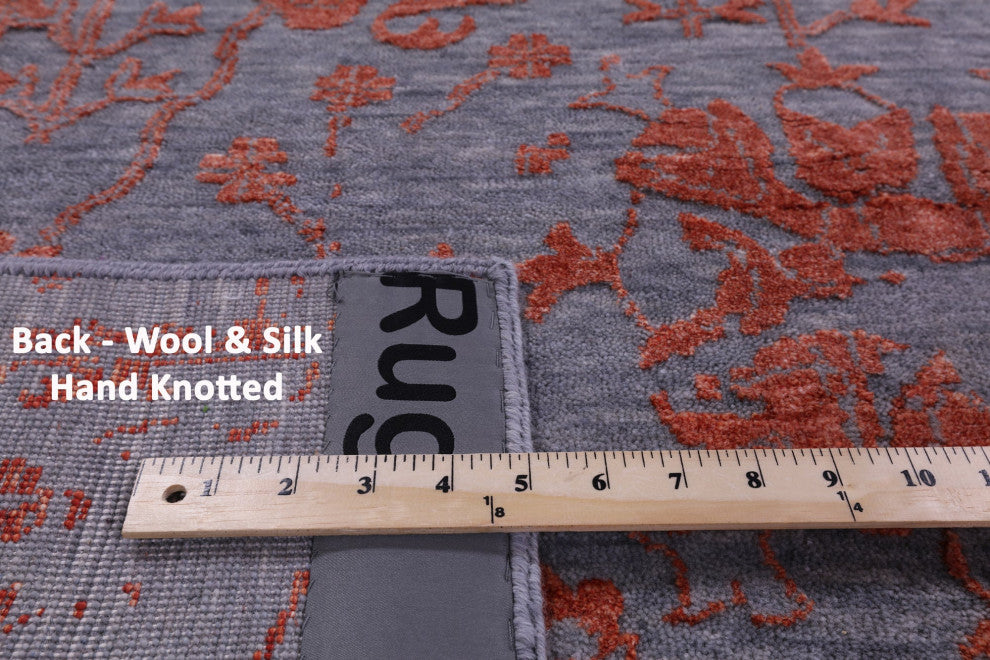 8' 0" X 10' 1" Wool & Silk Persian Hand Knotted Rug - Q15758