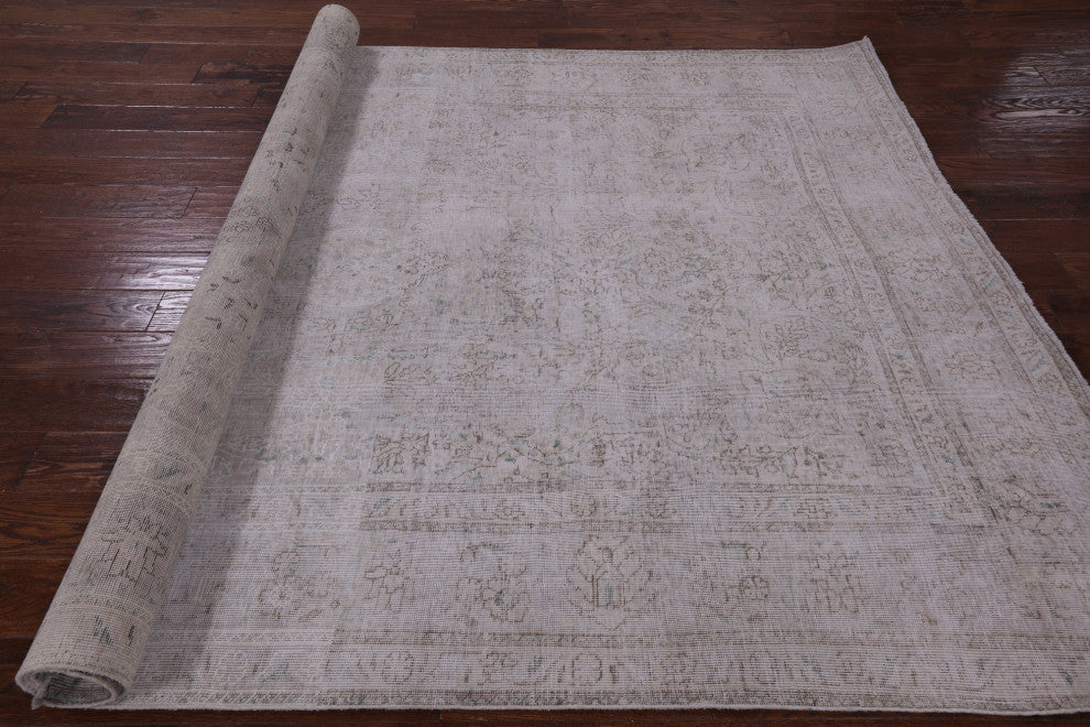 Persian Vintage White Wash Area Rug 6' 8" X 9' 5" Q4654
