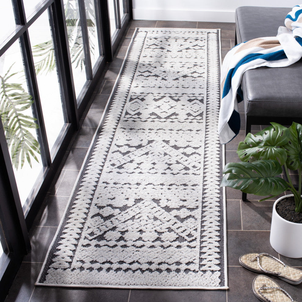 Safavieh Cabana Collection CBN658 Indoor-Outdoor Rug