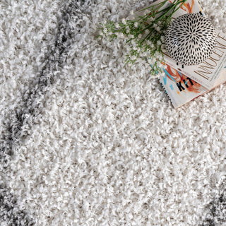 Nuloom Beyazit Machine-Made Easy Shag Rug, White 2'8"x8'Runner
