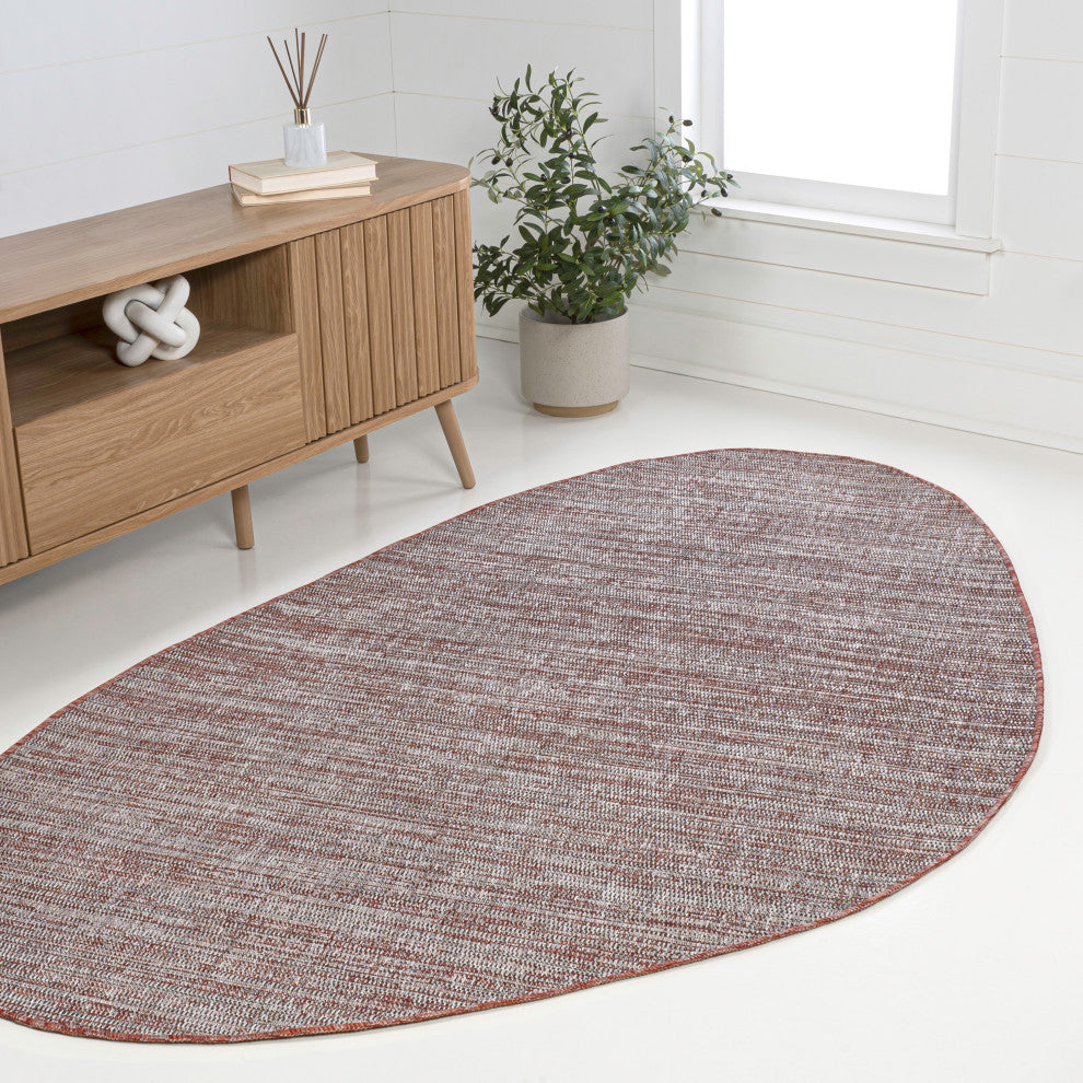 Callan Modern Rustic Abstract Indoor/Outdoor Shaped Area Rug