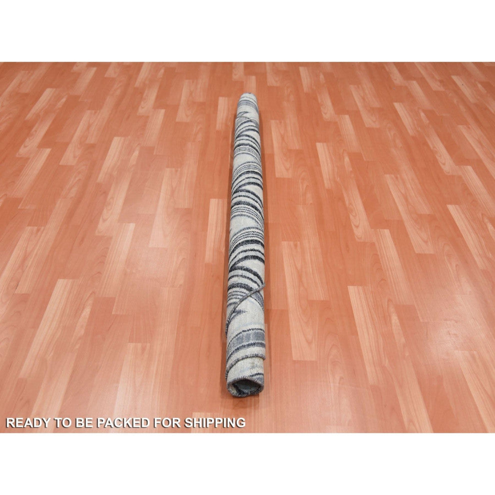 Round Chevron Design Modern Wool and Pure Silk Hand Knotted Rug, 6'0" x 6'0"