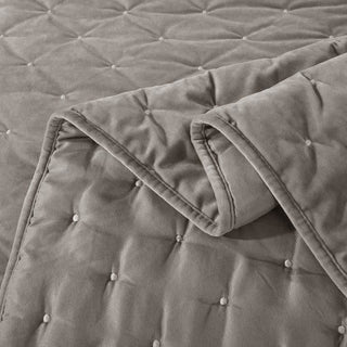Beige Velvet Diamond Tuft Bedspread Set, Cal King