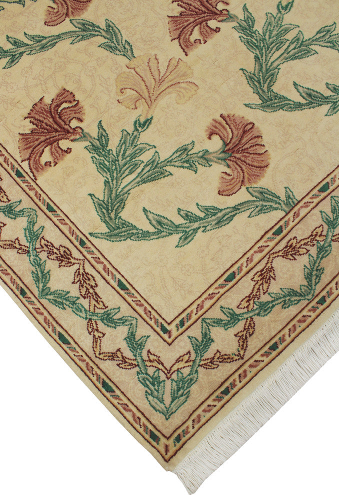 Pak-Persian Carnation Beige Rug, 4'7x6'7