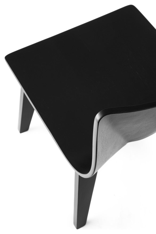 V Wide Chair, Black
