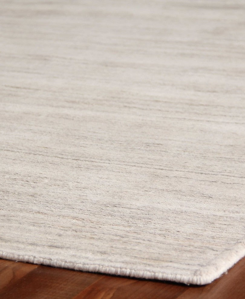 Sanctuary Handmade Hand Loomed Wool and Bamboo Silk Gray/Ivory Area Rug, 6'x9'