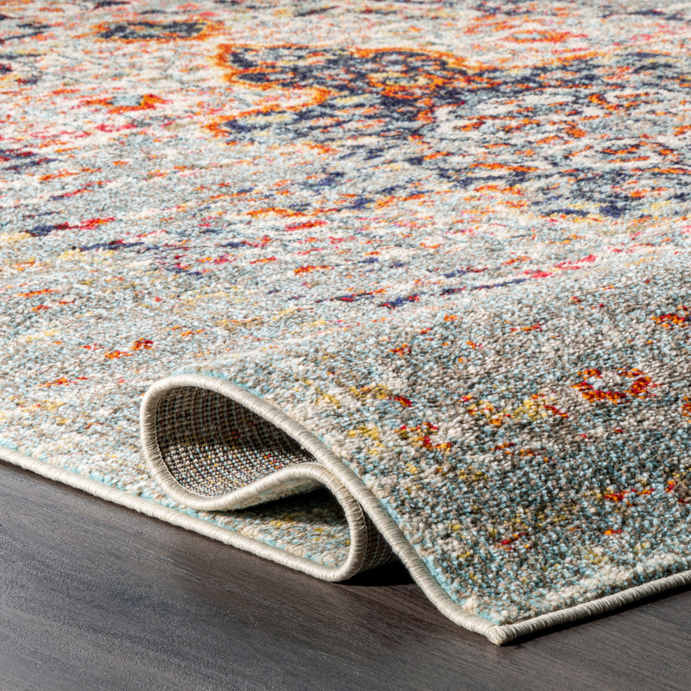 Nuloom Hazy Damask Medallion Mirage Area Rug, Grey 4'x6'