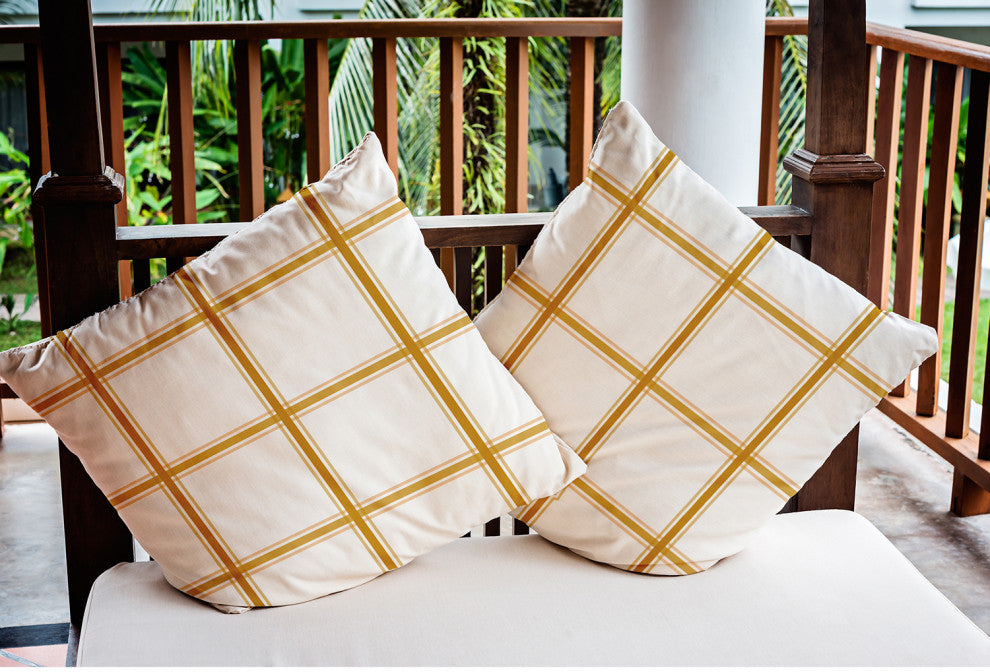 18" x 18" Geometric Indoor/Outdoor Polyester Throw Pillow, Autumn Gold