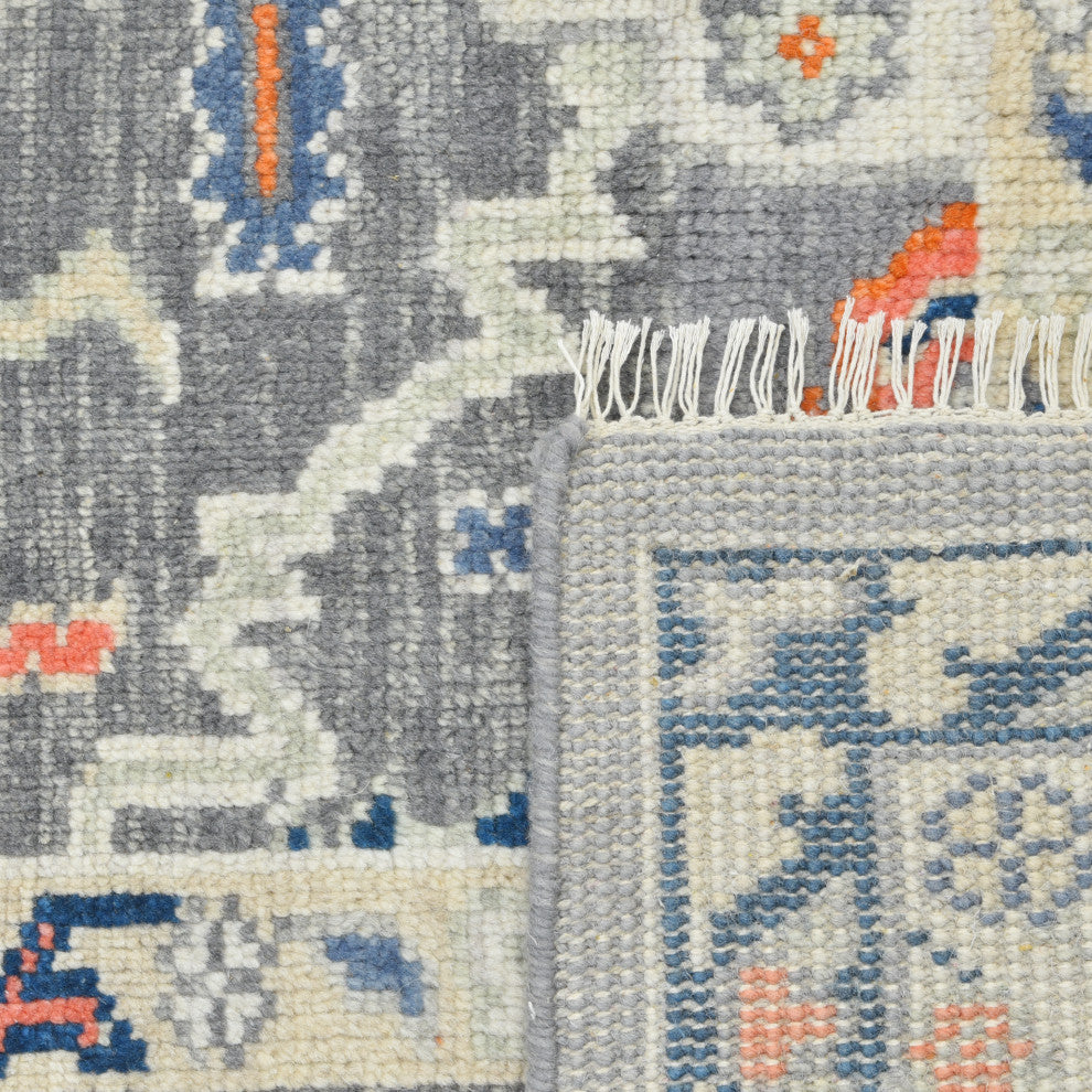 Hollis, Handmade Area Rug 5' 0" x 8' 0"