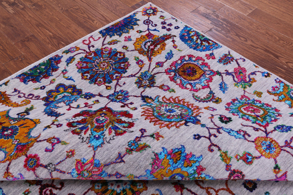 8' 1" X 10' 2" Handmade Wool & Silk Persian Rug - Q15576