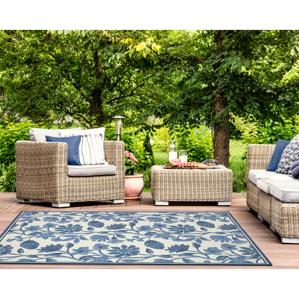 Capri Floral Vine Indoor/Outdoor Rug Blue 7'6"x9'6"