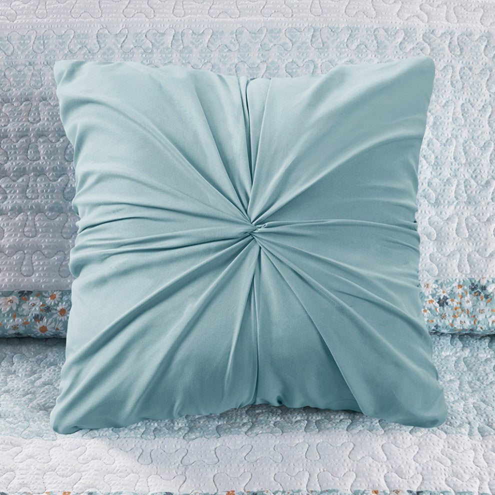 Madison Park Caralie 4 Piece Seersucker Quilt Set With Throw Pillow